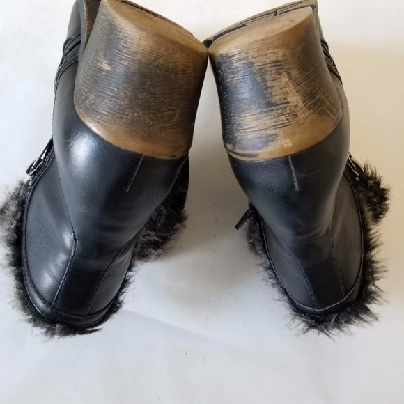 London Fog Women Black Ankle Boots Shoes - Picture 8 of 8